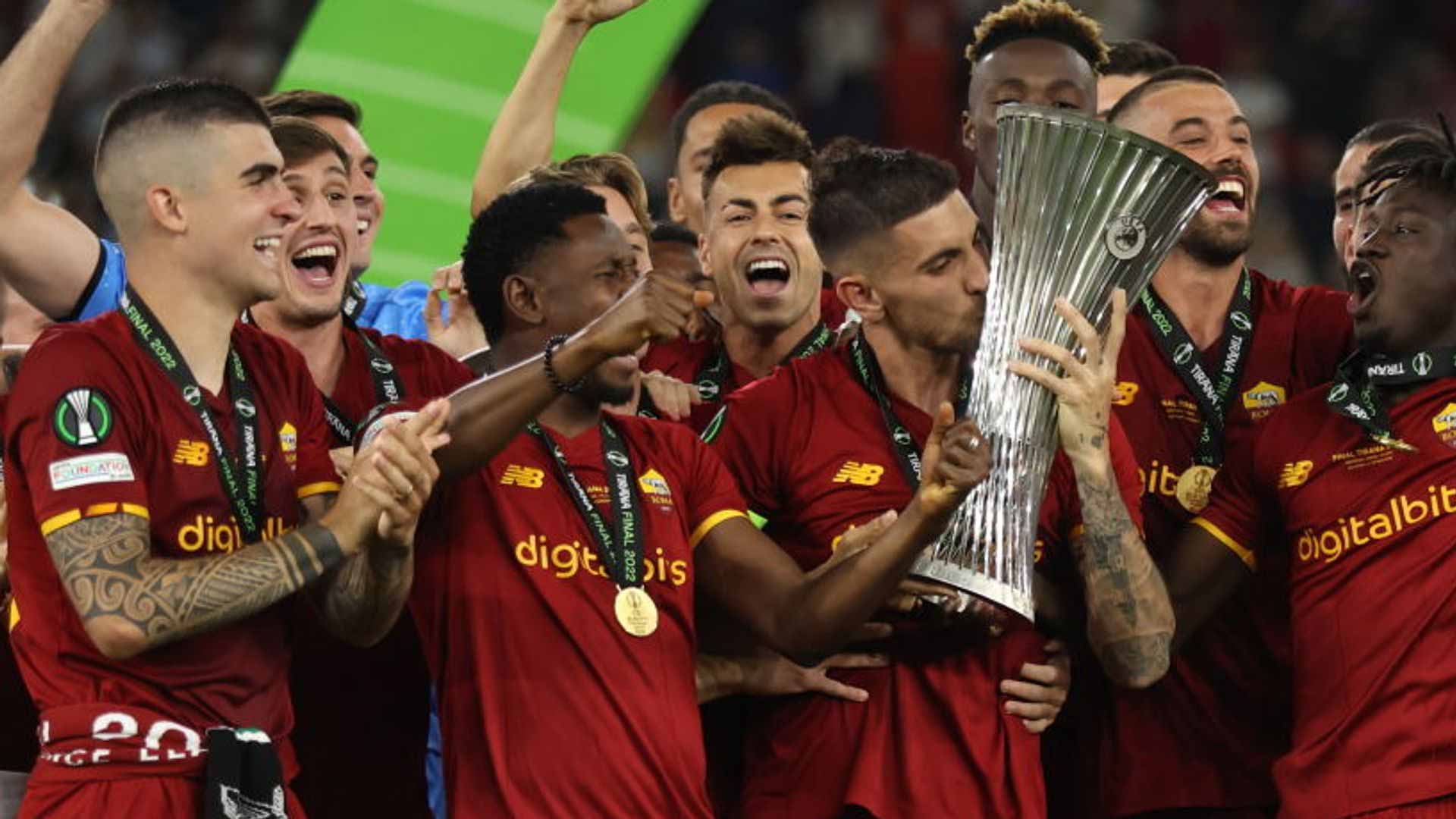 AS Roma Belum Temukan Performa Stabil Bersama Jose Mourinho